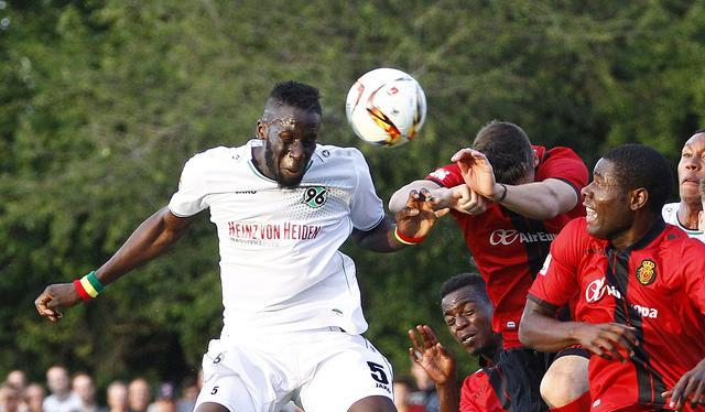 九游网站 -关键战西甲焦点战，西班牙人完成外线爆发，管理层满意，医务组通报恢复的简单介绍