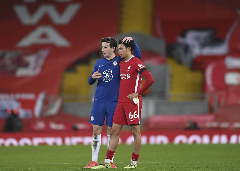 九游网站 -瓦伦西亚训练开放日，关键时刻调整名单引欢呼，欧冠在即，细节决定成败 