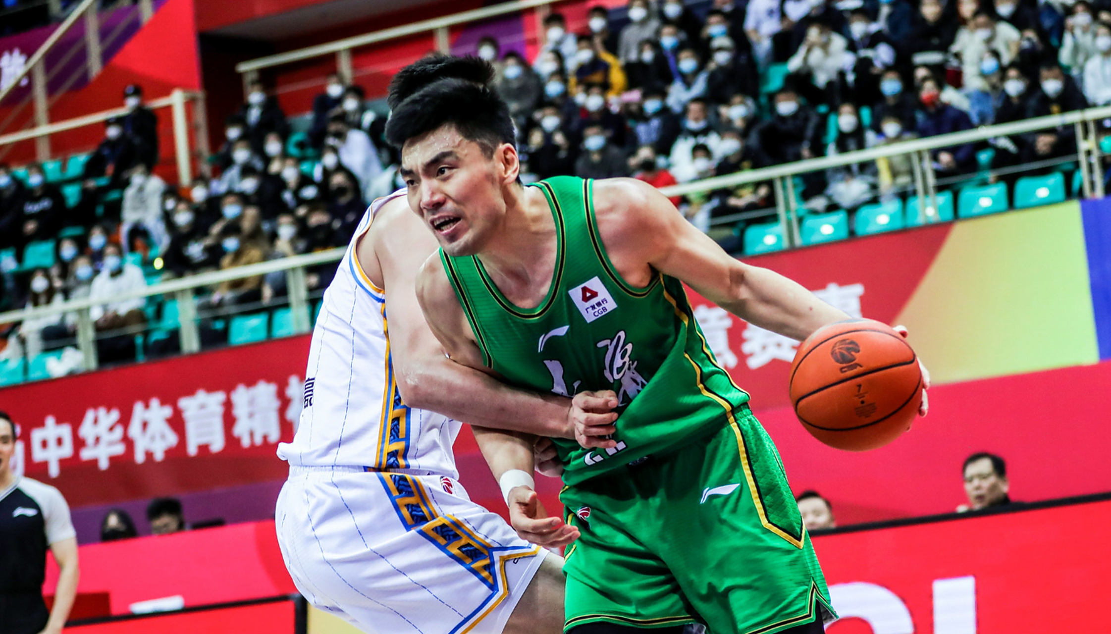 九游娱乐 -今晚辽宁本钢篮板制胜：CBA常规赛节点到来，质疑声仍在，控场能力受关注(cba各种记录榜)