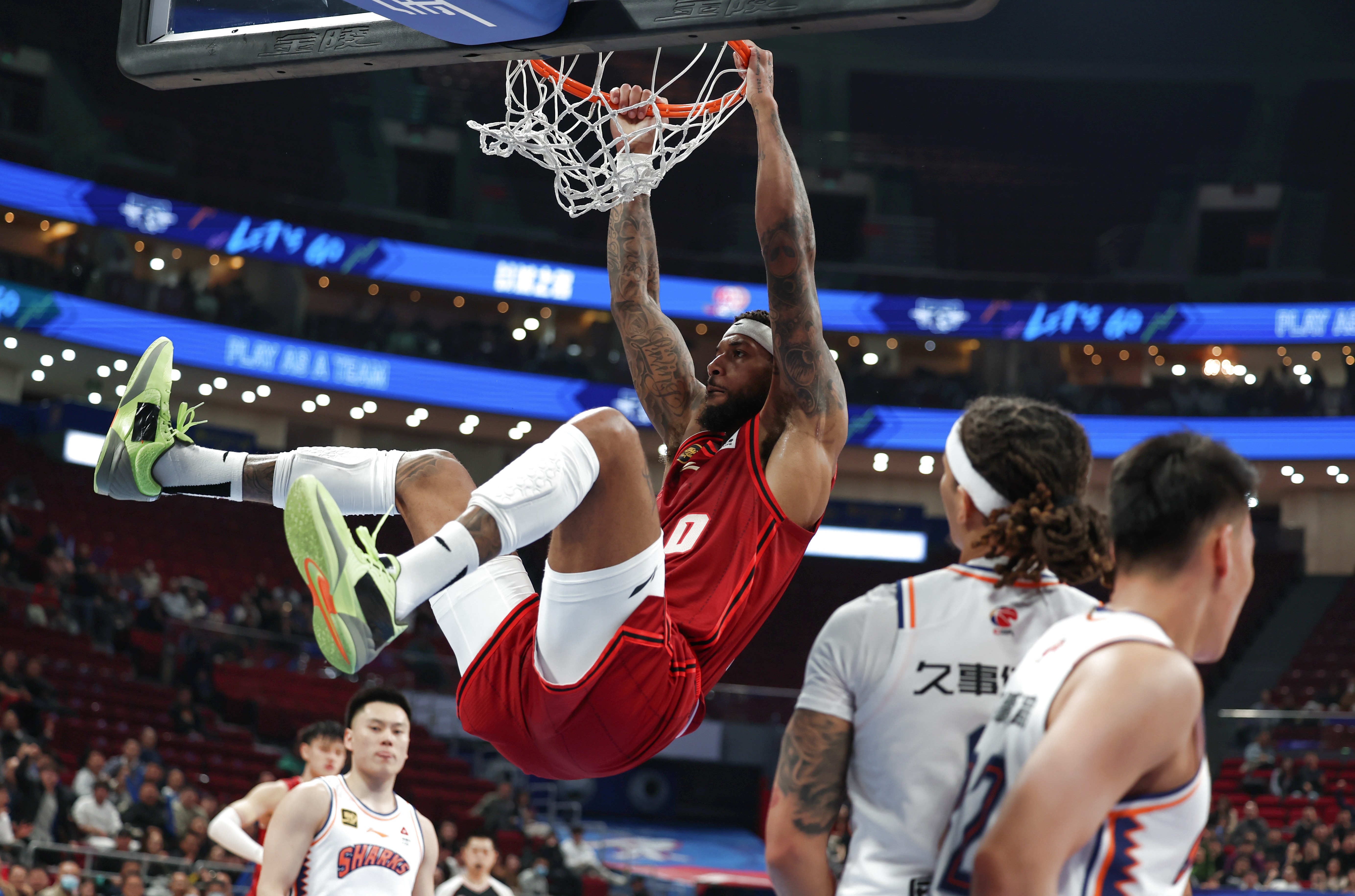 九游体育平台 -窗口期突围战来临，上海久事围绕NBA季后赛刷新队史纪录，信心回归，控场能力受关注(cba窗口期是什么时间)